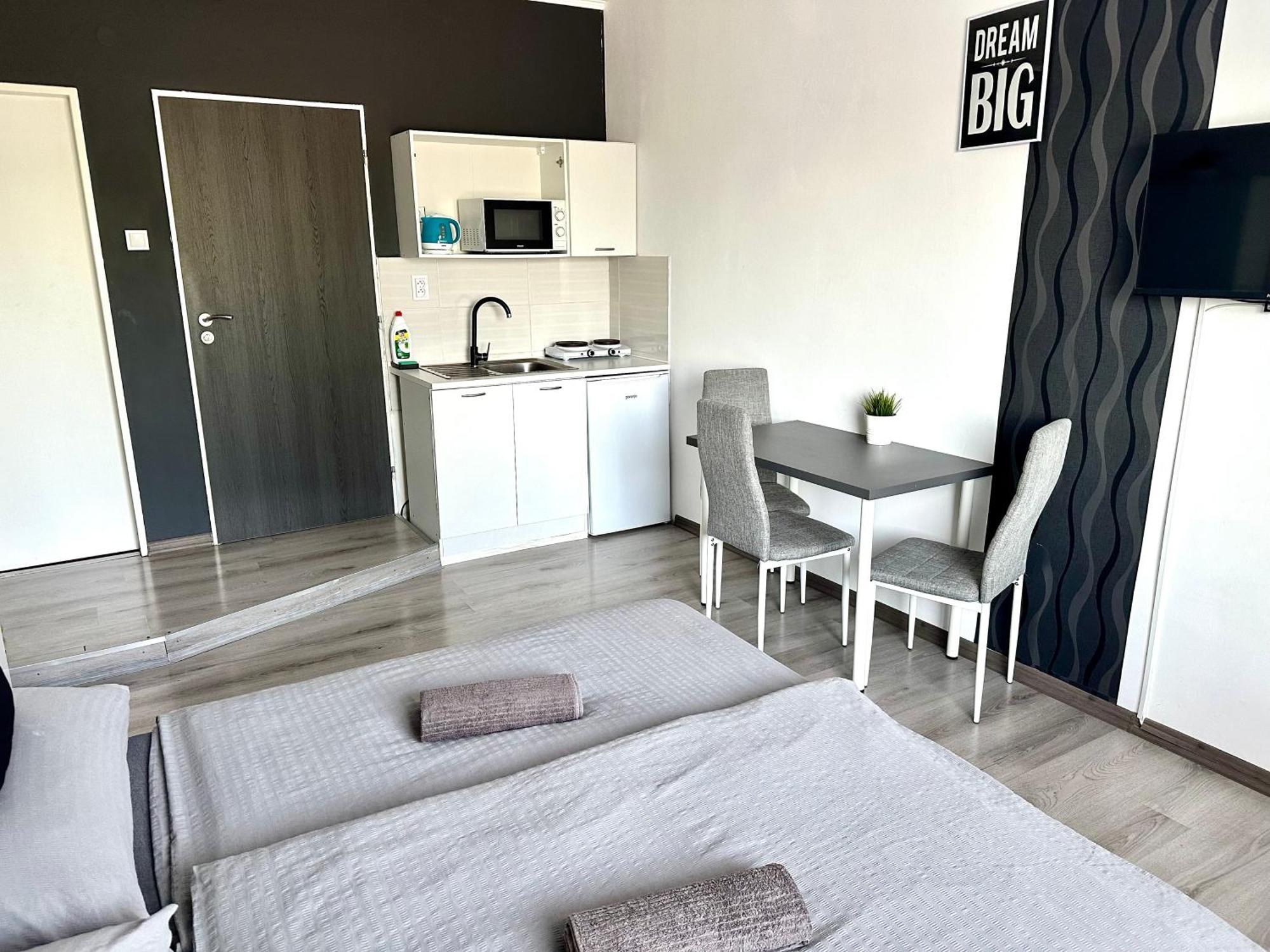 City Apartment Apartment